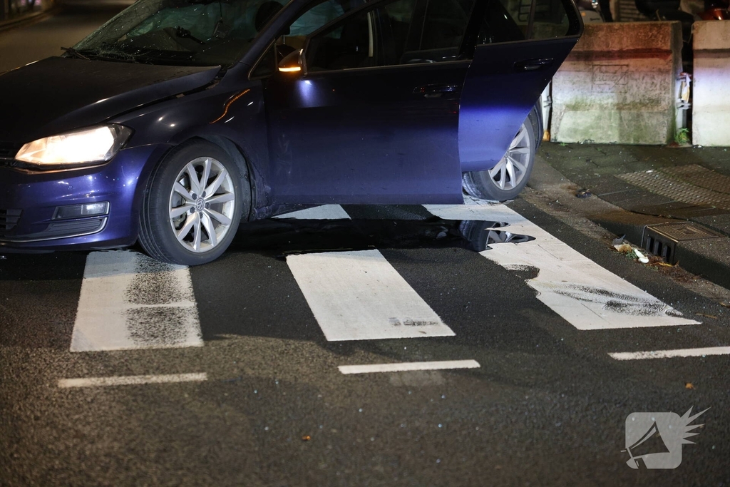 Twee gewonden na ongeval tussen twee auto's