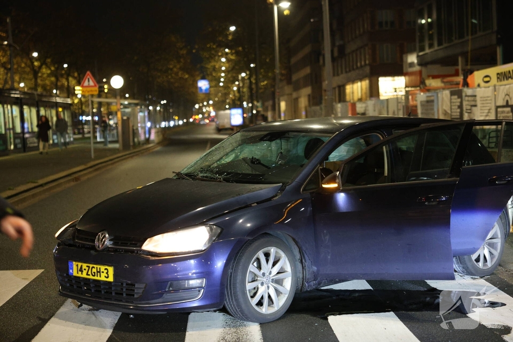 Twee gewonden na ongeval tussen twee auto's