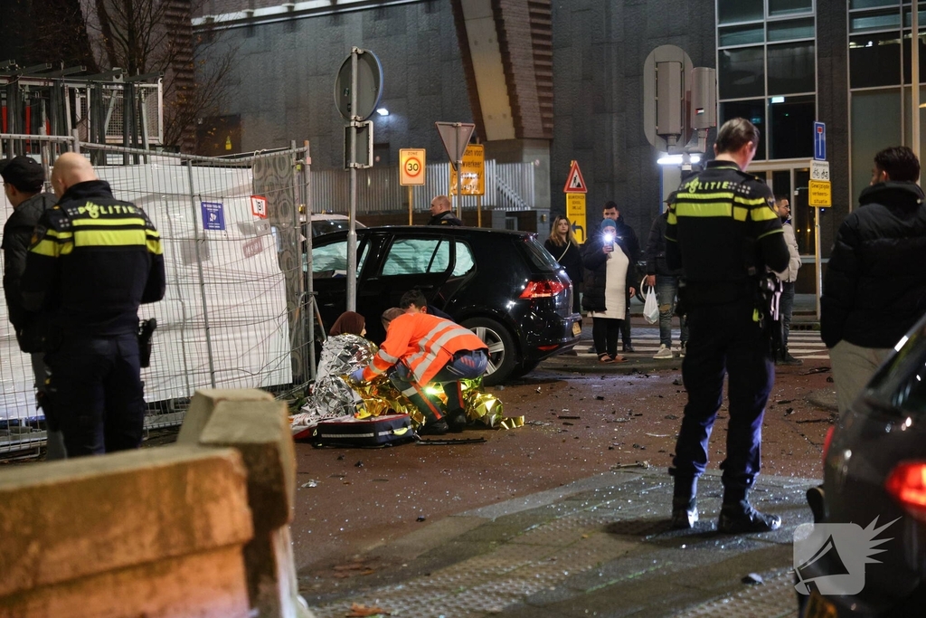 Twee gewonden na ongeval tussen twee auto's