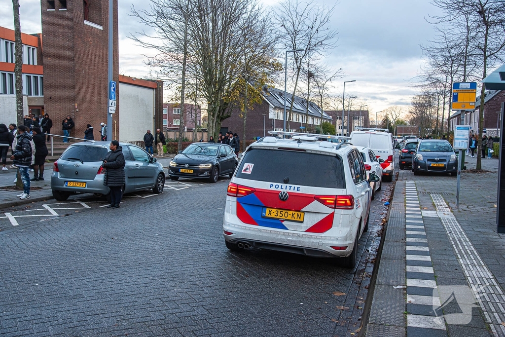 Gewonde na melding schietpartij bij uitvaart, verdachten op de vlucht
