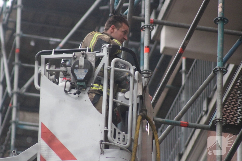 Rookontwikkeling bij brand in appartement