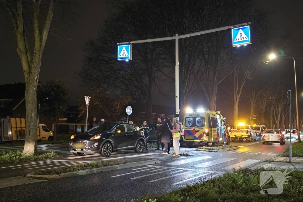 Kop-staart botsing bij zebrapad