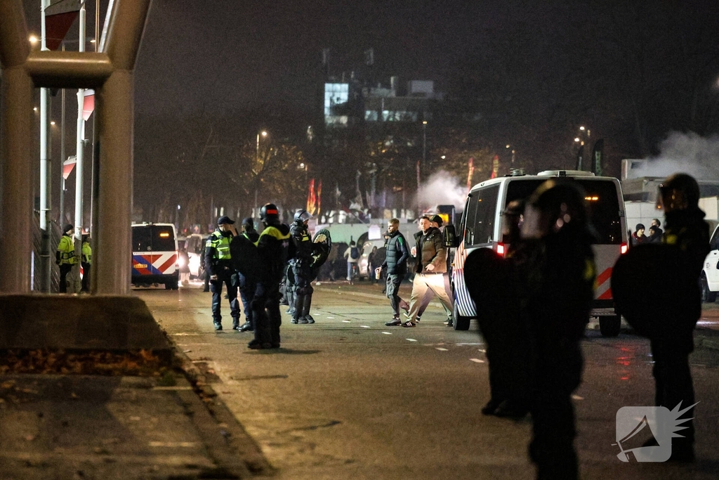 Mobiele Eenheid paraat bij wedstrijd Feyenoord tegen Celtic