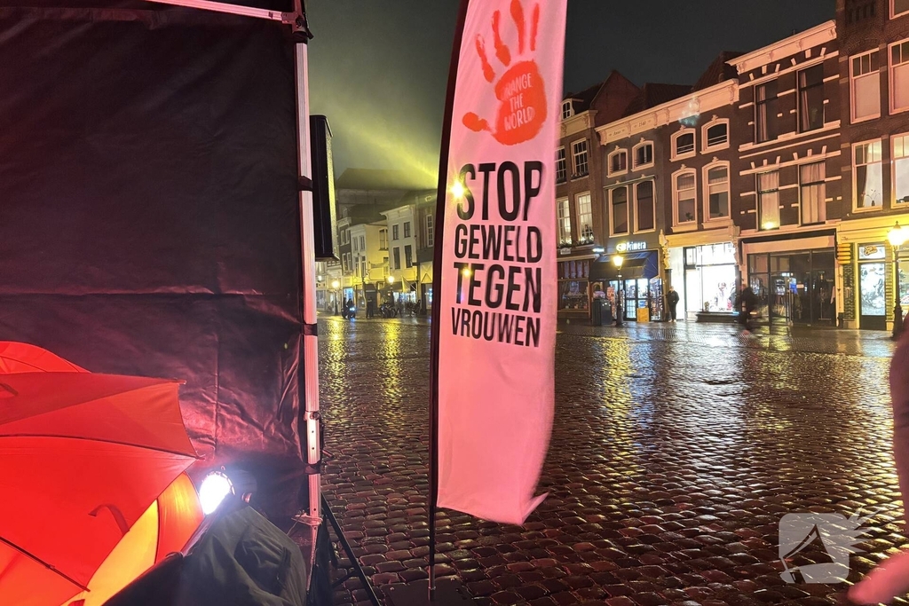 Aandacht aan geweld tegen vrouwen, veel belangstellenden aanwezig