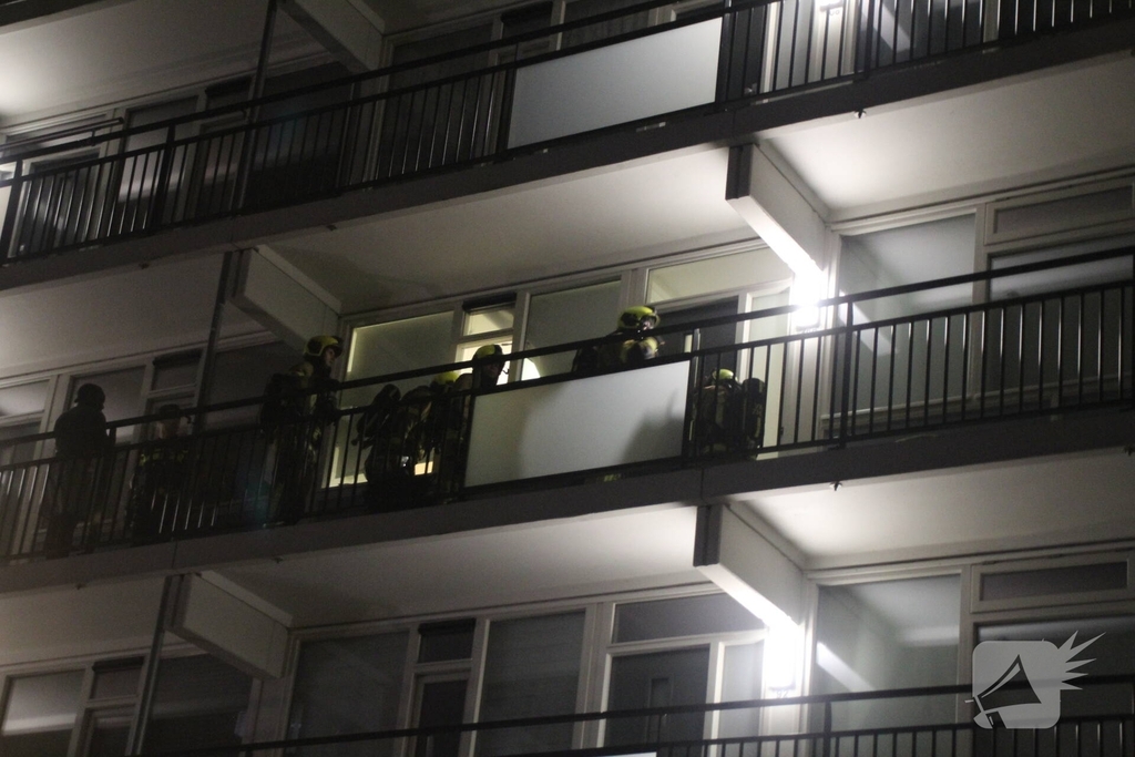 Brand in flatwoning leidt tot snelle hulpverlening