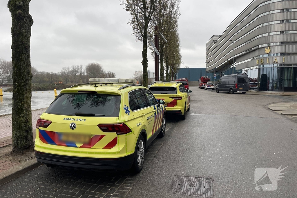 Zoekactie in het water na aantreffen kleding