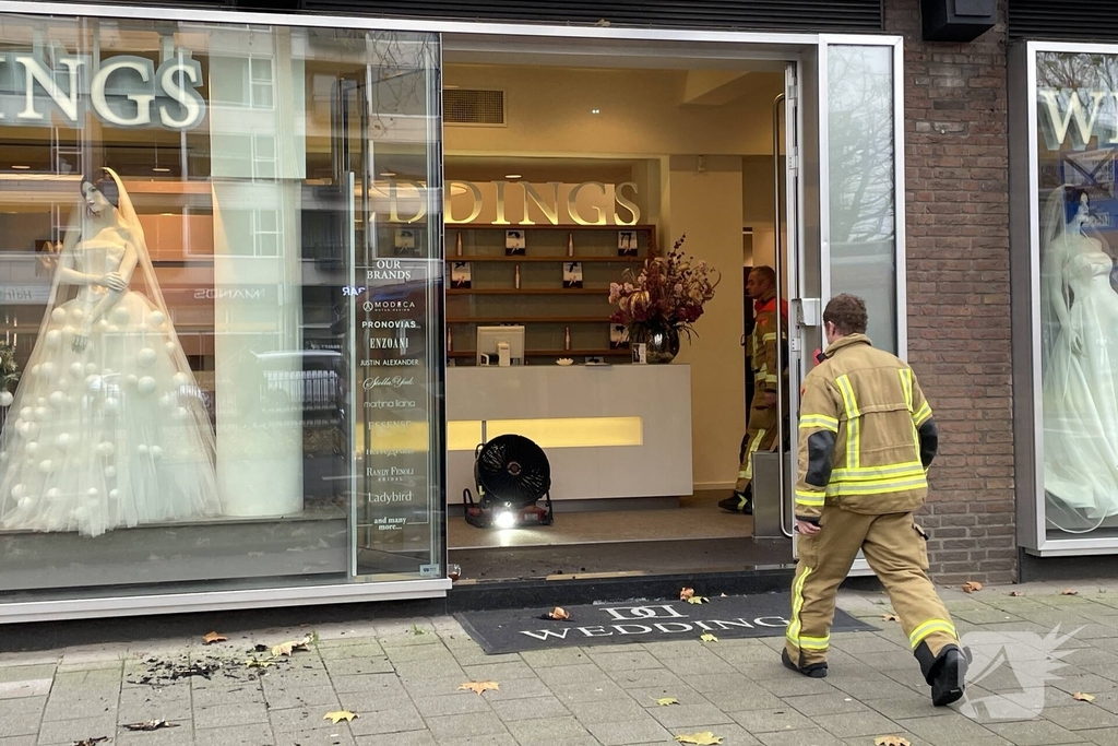 Bruidswinkel geventileerd na brand