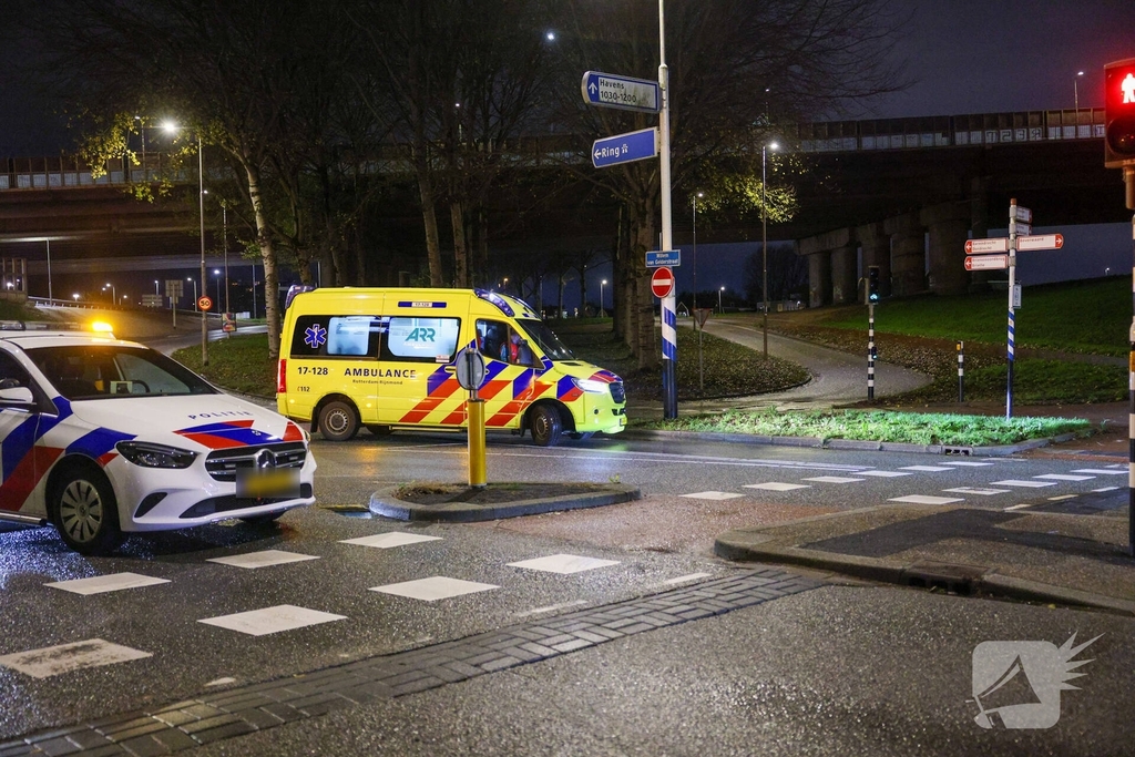 Fietser aangereden door auto