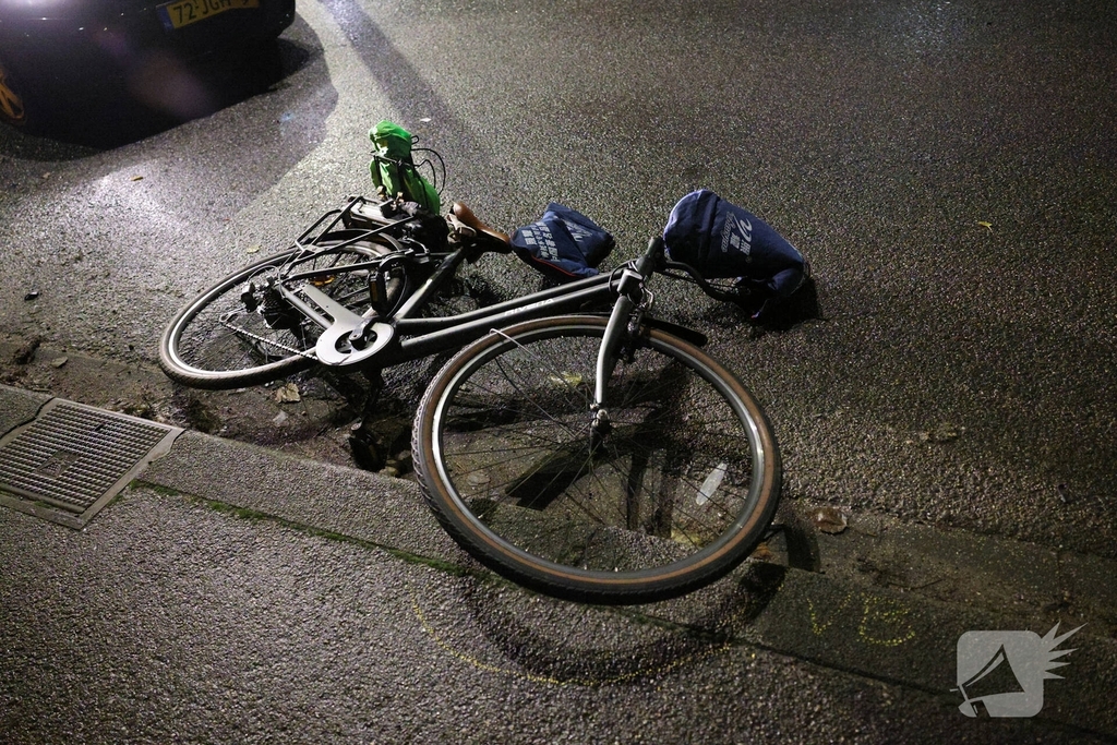 Fietser aangereden door auto