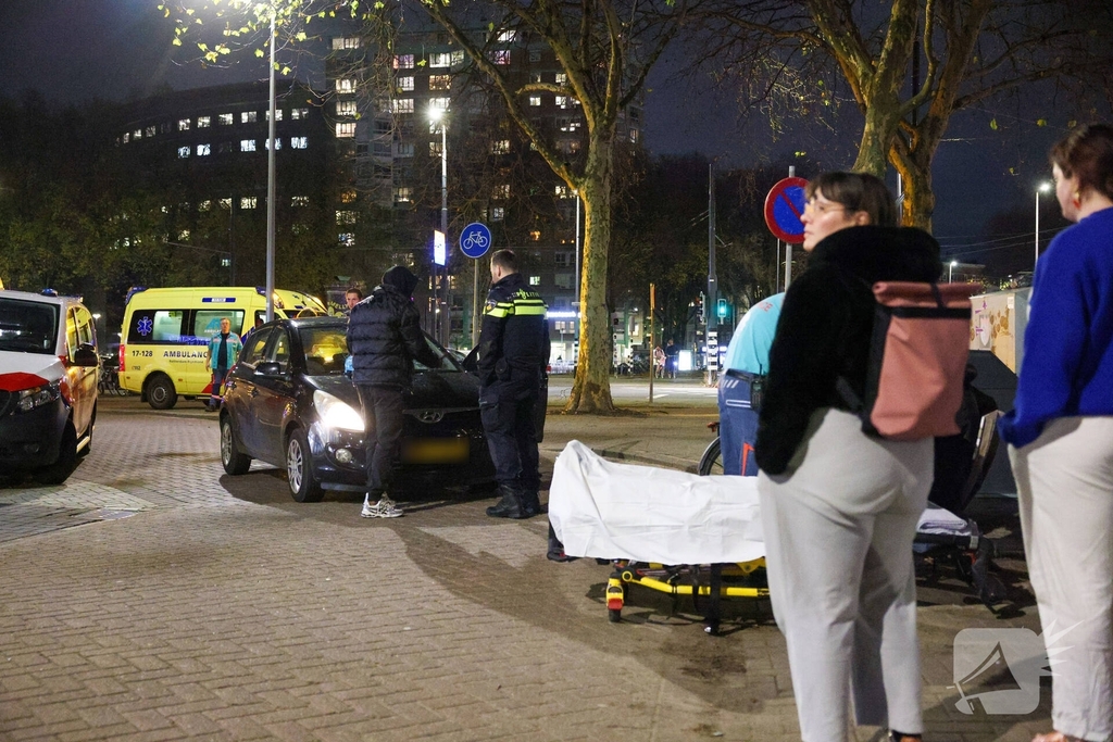 Fietser gewond na aanrijding met auto