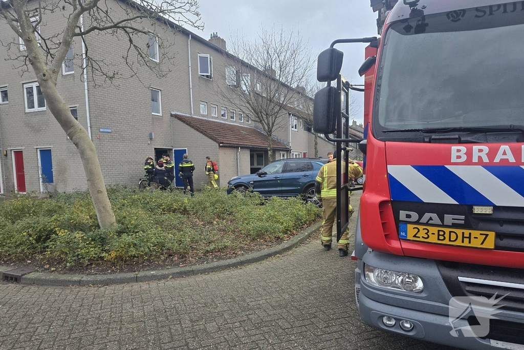 Brandweer en ambulance ingezet bij woningbrand