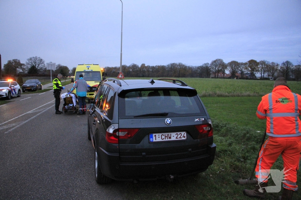 Rijstrook afgesloten na aanrijding met letsel