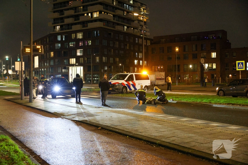Oudere man aangereden op voetgangerspad
