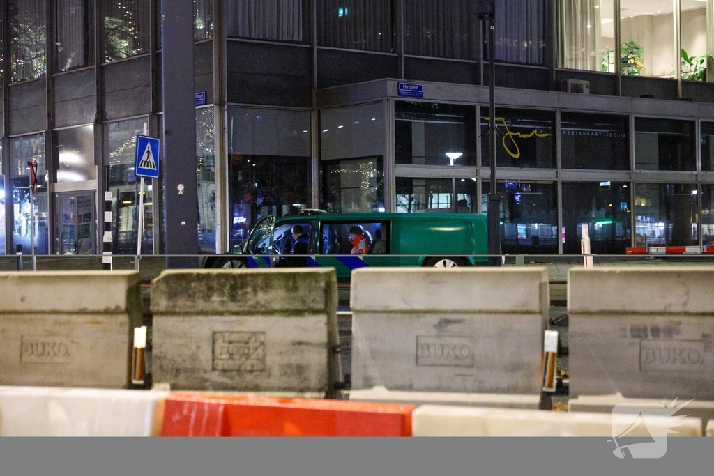 Ambulance vastgelopen tijdens inzet