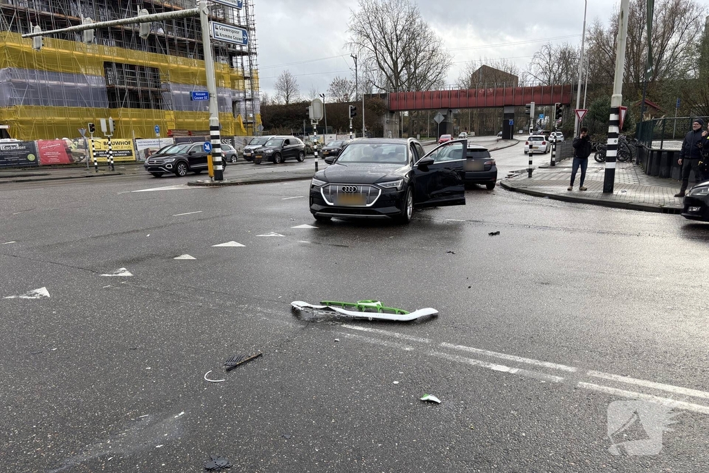 Forse schades na botsing op kruising