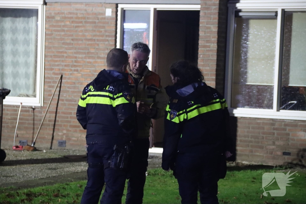 Deur opengebroken bij brand in woning