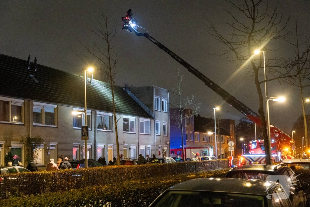 Rookinhalatie bij woningbrand in Amsterdam
