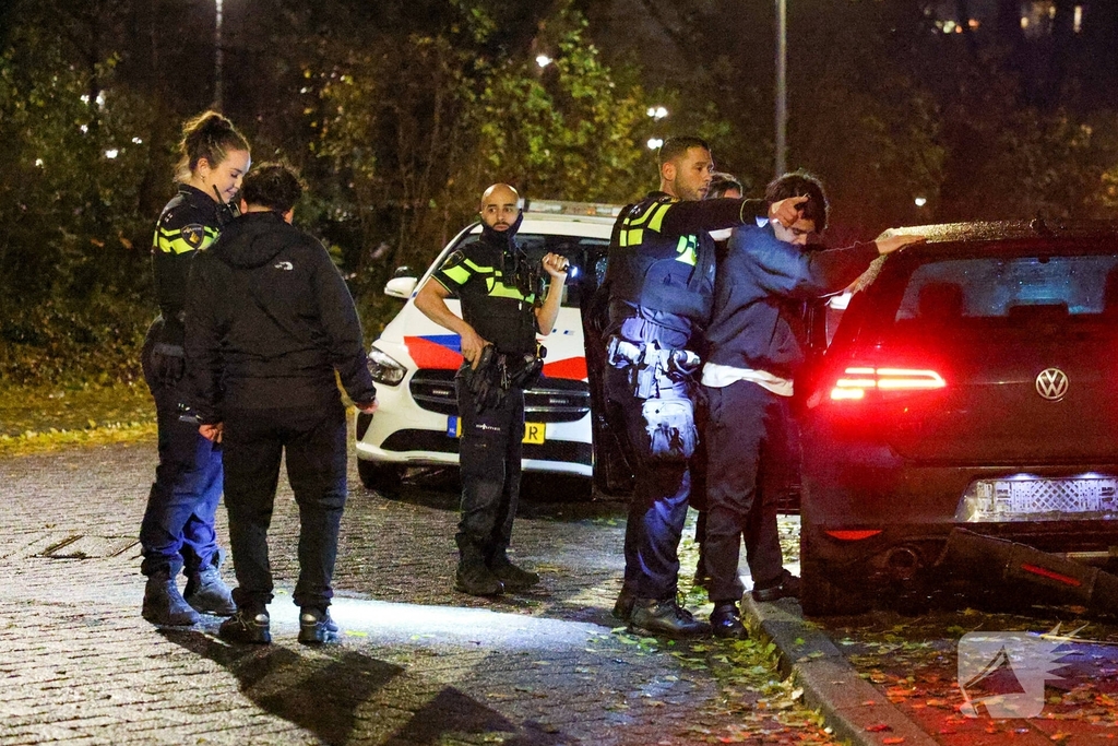 Politie massaal ingezet na melding vuurwapen bij ruzie na kop-staartbotsing