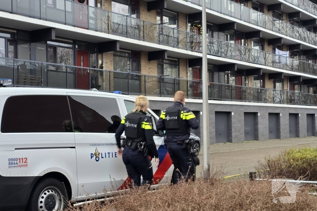 Wapendreiging leidt tot aanhouding van twee jongens