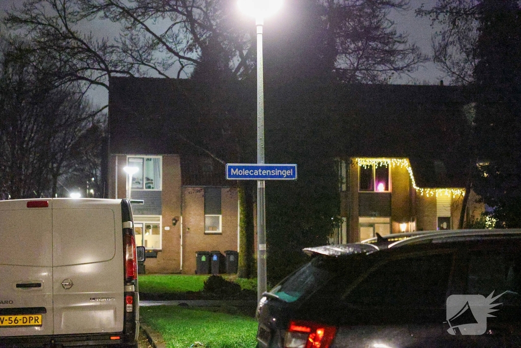 Explosie bij voordeur veroorzaakt schade