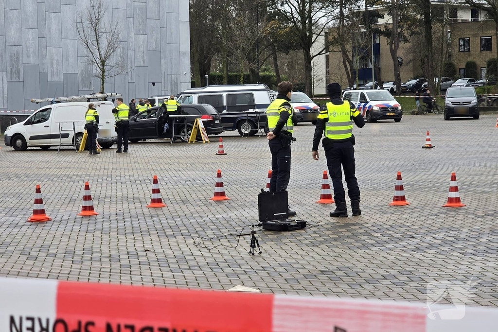 Inspectie van voertuigen tijdens politiecontrole