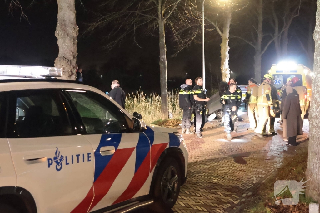 Bestuurder gewond bij eenzijdig ongeval