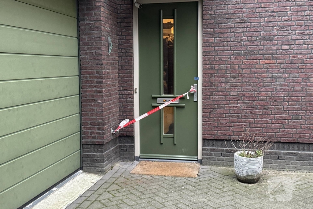 Steekincident in woning leidt tot aanhouding verdachte