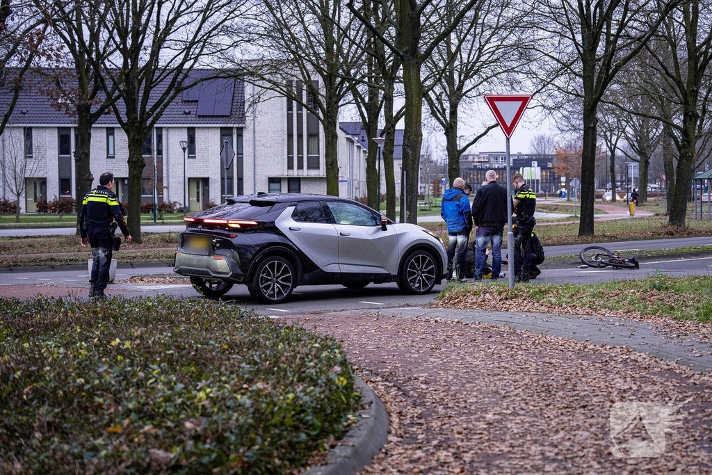 Fietser gewond bij aanrijding met auto