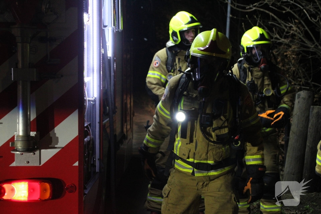 Schuur volledig verwoest door brand