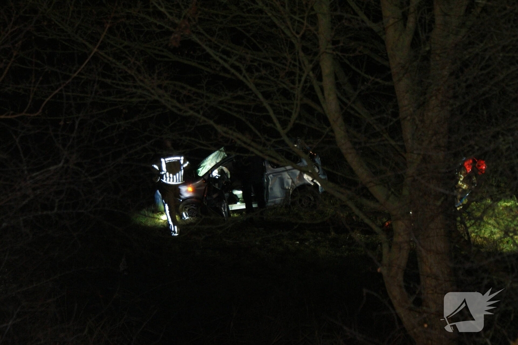 Bestuurder raakt gewond bij ongeval