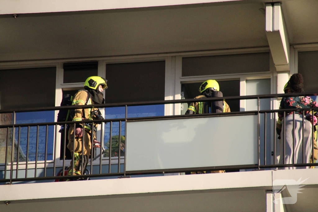 Woningbrand op zesde etage van flat