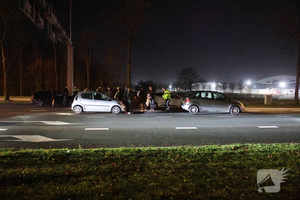 Aanrijding met meerdere voertuigen veroorzaakt verkeershinder