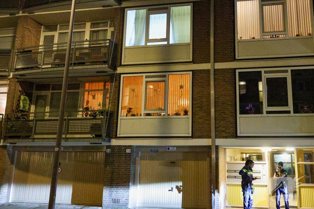 Vrouw bedreigd bij woningoverval