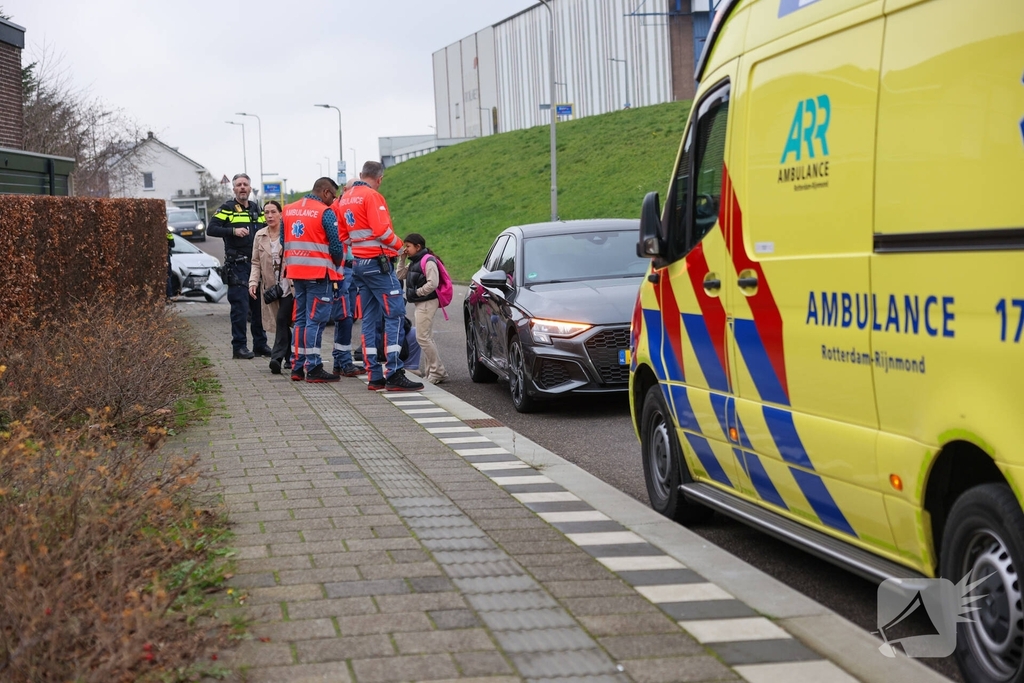 Aanrijding veroorzaakt aanzienlijke schade