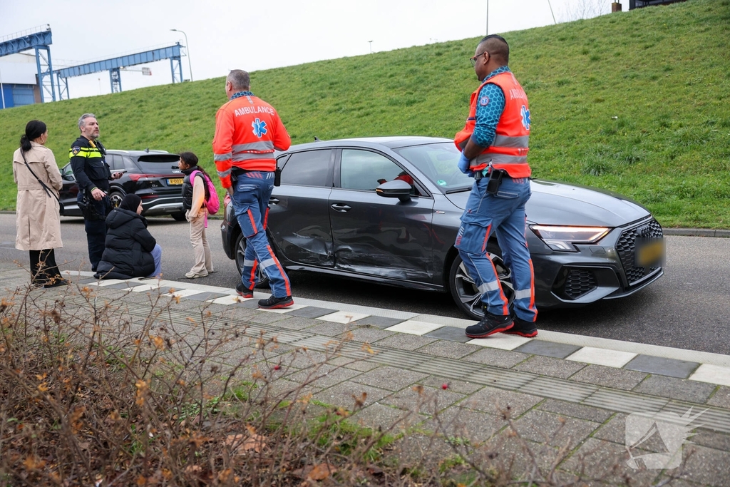 Aanrijding veroorzaakt aanzienlijke schade