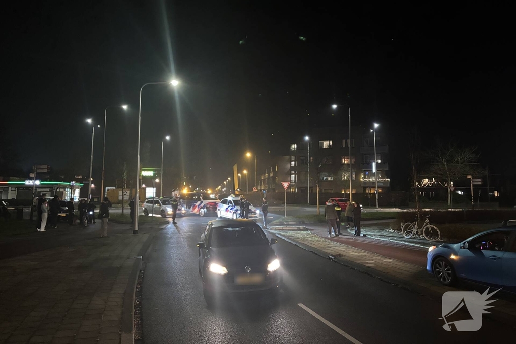 Fietser gewond bij botsing bij rotonde