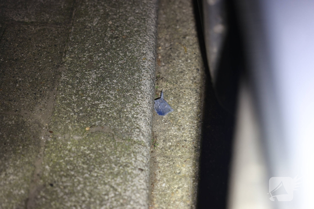 Explosie veroorzaakt schade aan deur