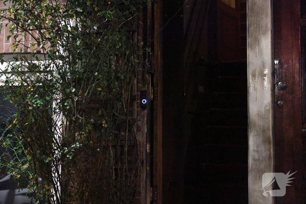 Explosie veroorzaakt schade aan deur