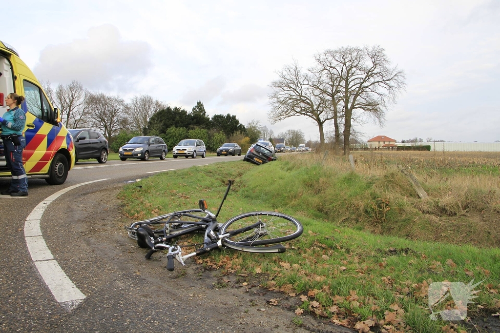 Fietser zwaar gewond bij ongeval met auto