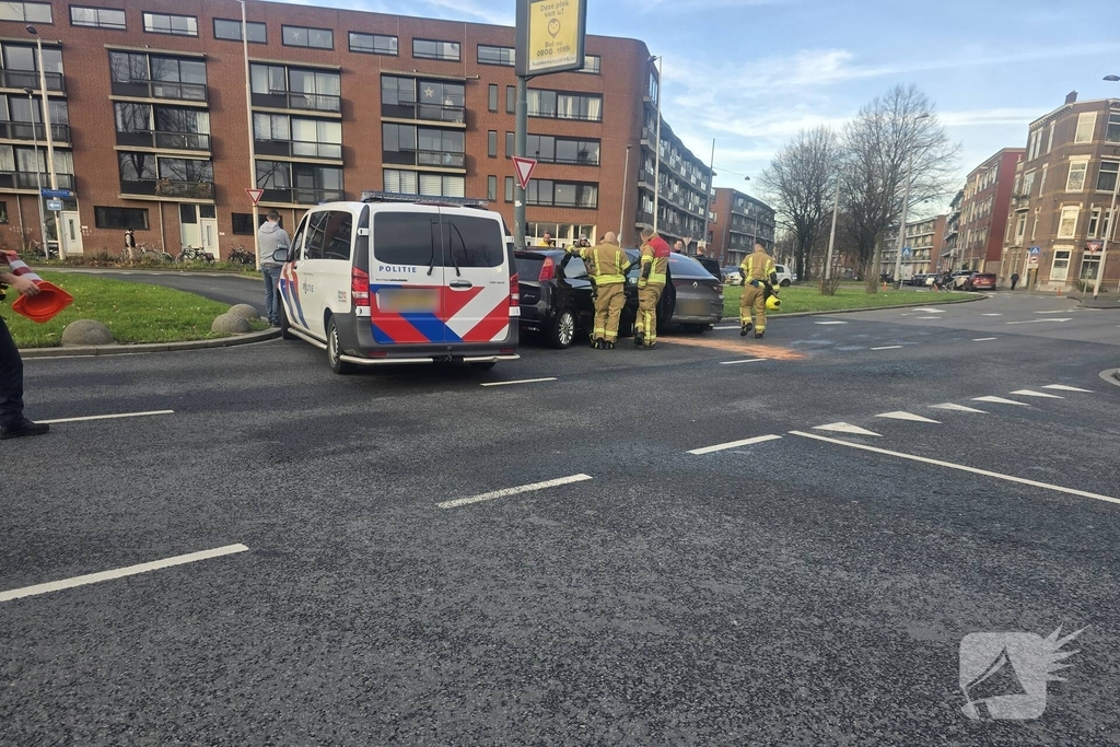 Zware aanrijding tussen twee voertuigen