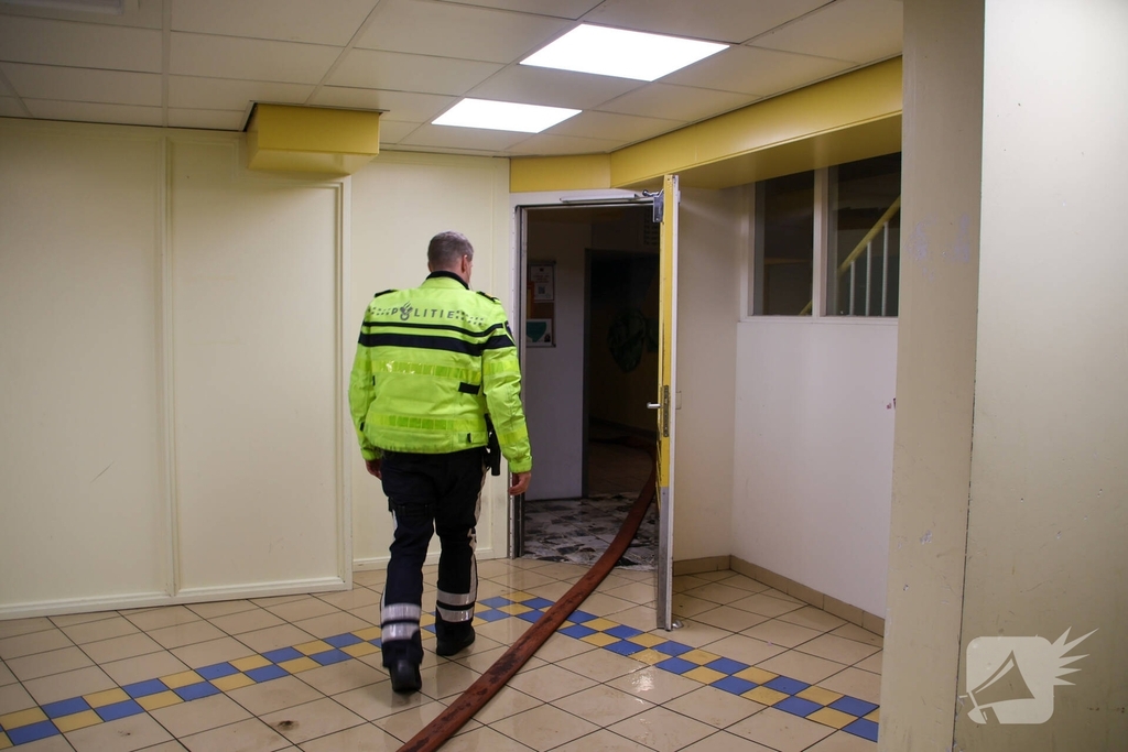 Meerdere woningen onder water door leidingbreuk