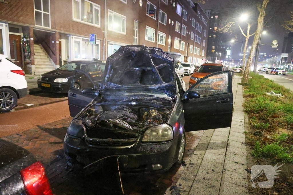 Brand in auto leidt tot onderzoek