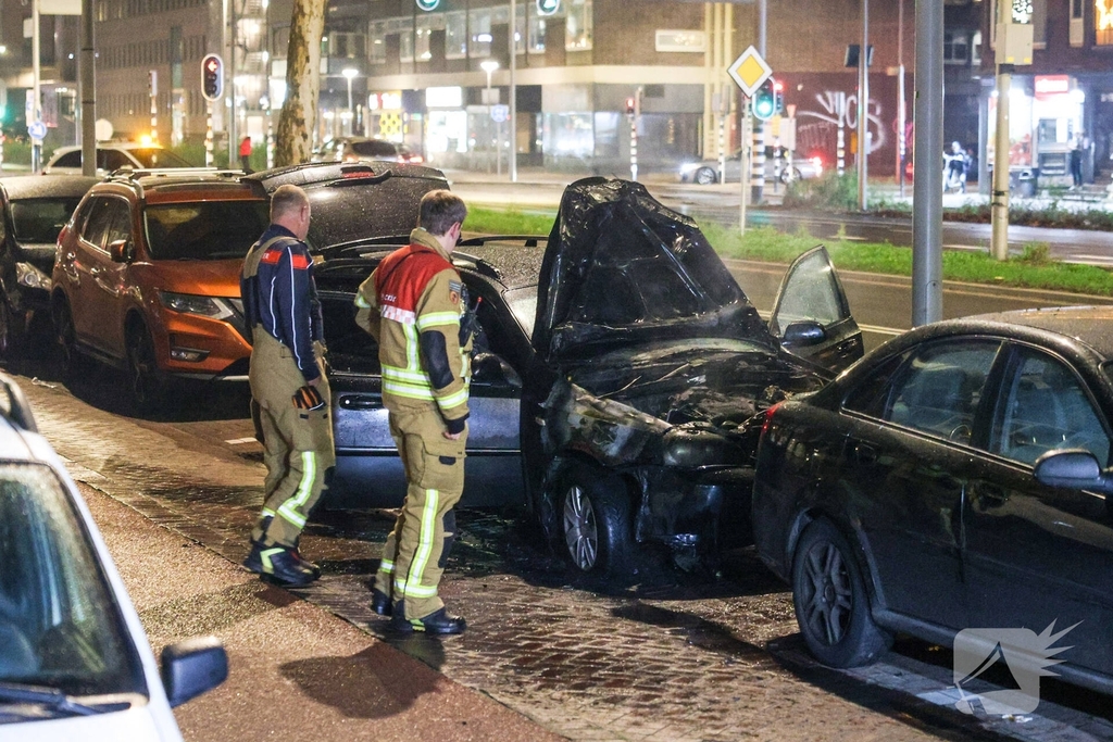 Brand in auto leidt tot onderzoek