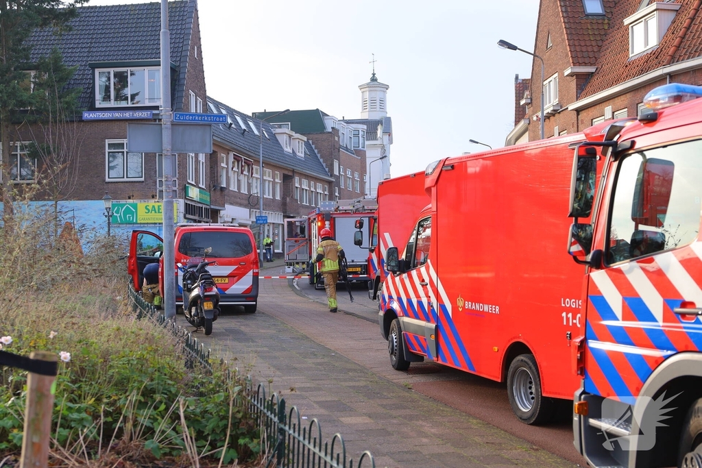 Grote brand in woning vraagt om snelle hulpverlening