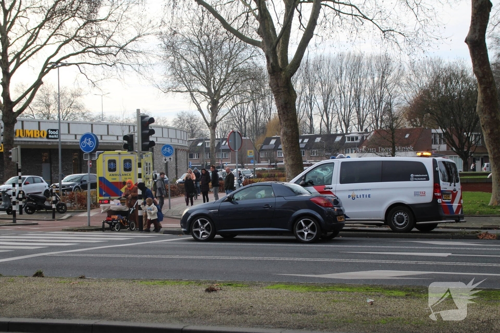 Aanrijding tussen scooters met lichte schade