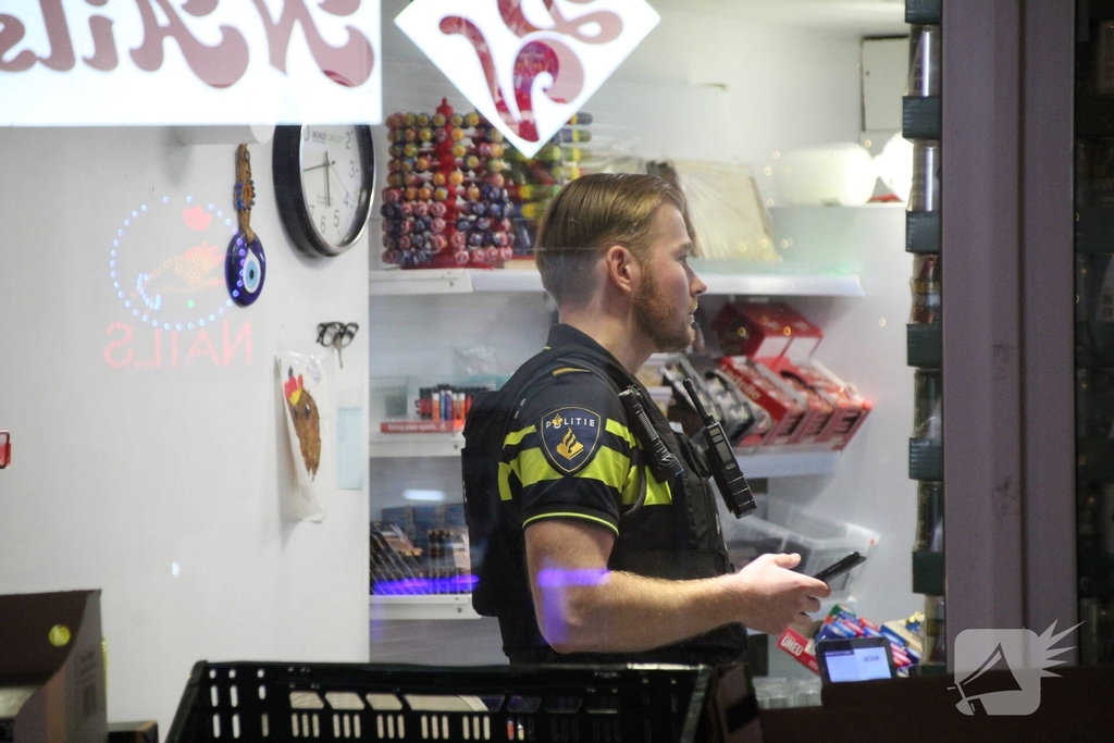Overval op supermarkt en slagerij leidt tot grote politieactie