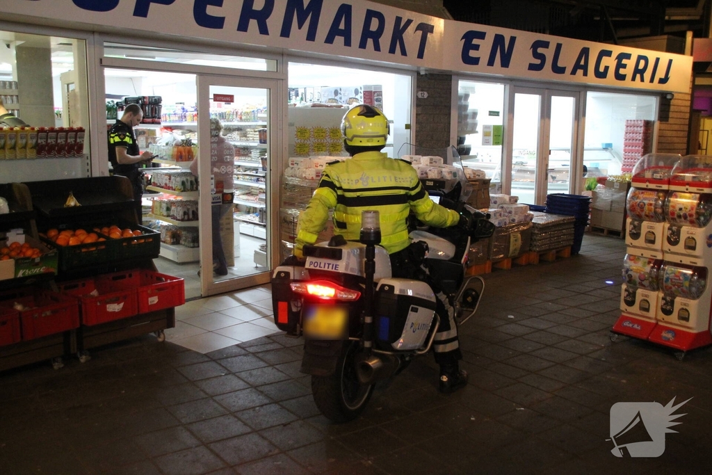Overval op supermarkt en slagerij leidt tot grote politieactie