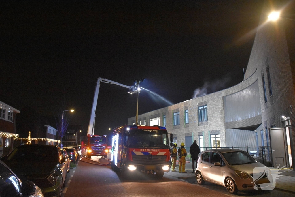 Brandweer oefent met meerdere eenheden