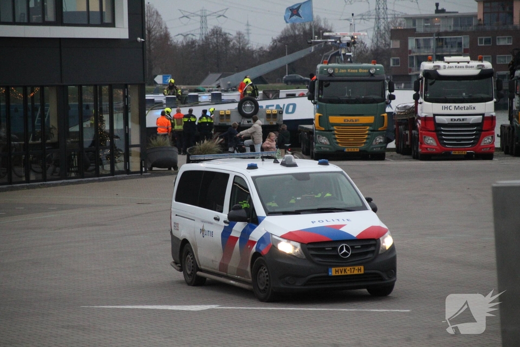 Brand op binnenvaartschip snel geblust