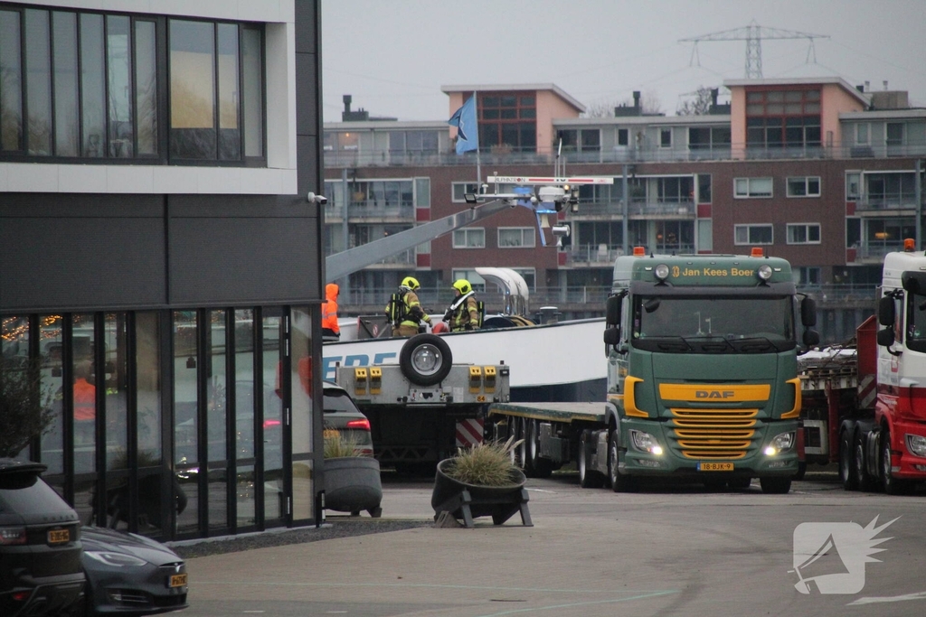 Brand op binnenvaartschip snel geblust